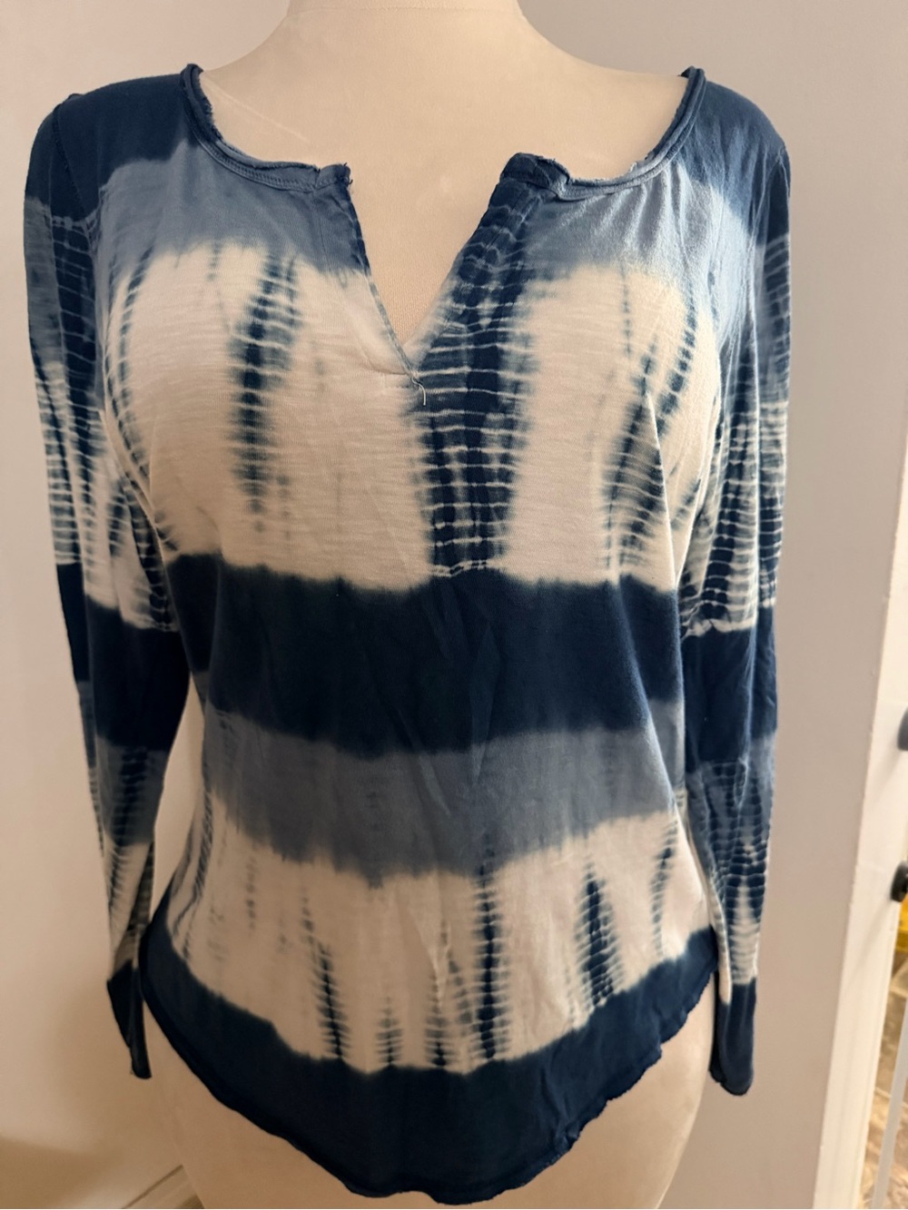 Lucky Brand L Indigo Tie Dye Shibori Long Sleeve Boho Top Y2K Inspired